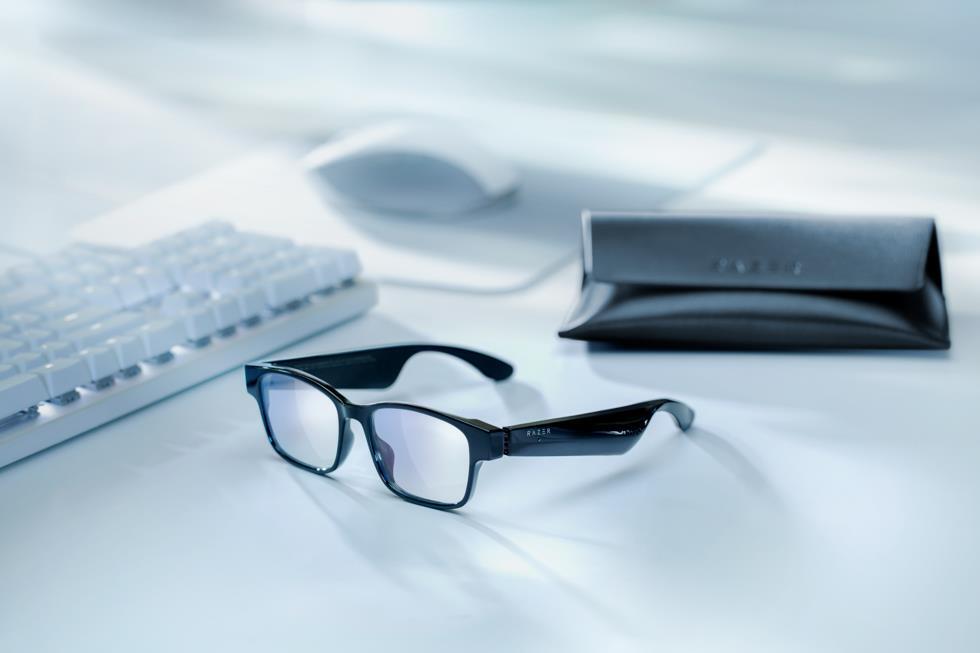 Razer Anzu Smart Glasses Combine Multi-Lens Eyecare & Open-Ear Audio To Connect In Style 1 20200304 Razer Anzu Smart Glasses https://www.mkaugaming.com/razer-anzu-smart-glasses-combine-multi-lens-eyecare-open-ear-audio-to-connect-in-style/