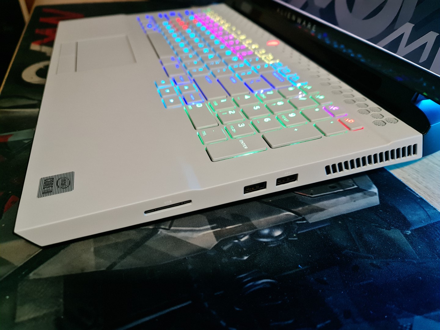 Dell Alienware Area51mr2 Gaming Laptop Review // UPDATED MKAU Gaming