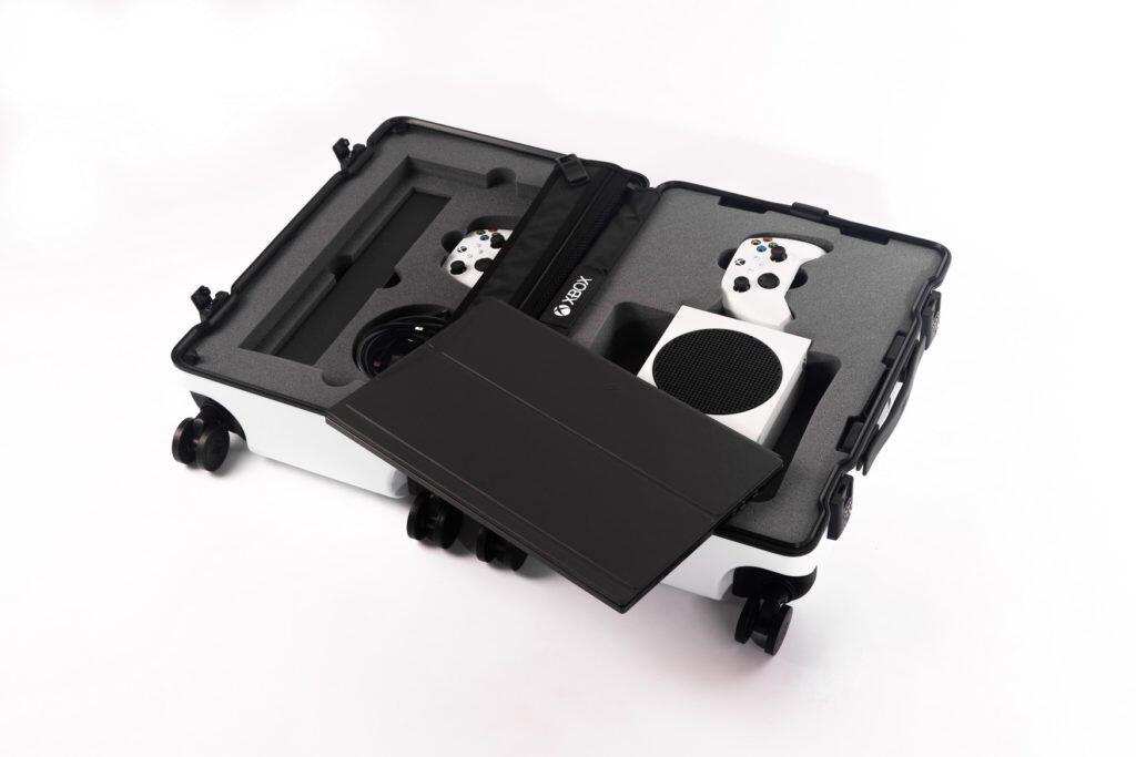 Xbox Celebrates Microsoft Flight Simulator On Console With The Ultimate Portable Gaming Hub 9 2021 07 22 00058 https://www.mkaugaming.com/xbox-celebrates-microsoft-flight-simulator-on-console-with-the-ultimate-portable-gaming-hub/