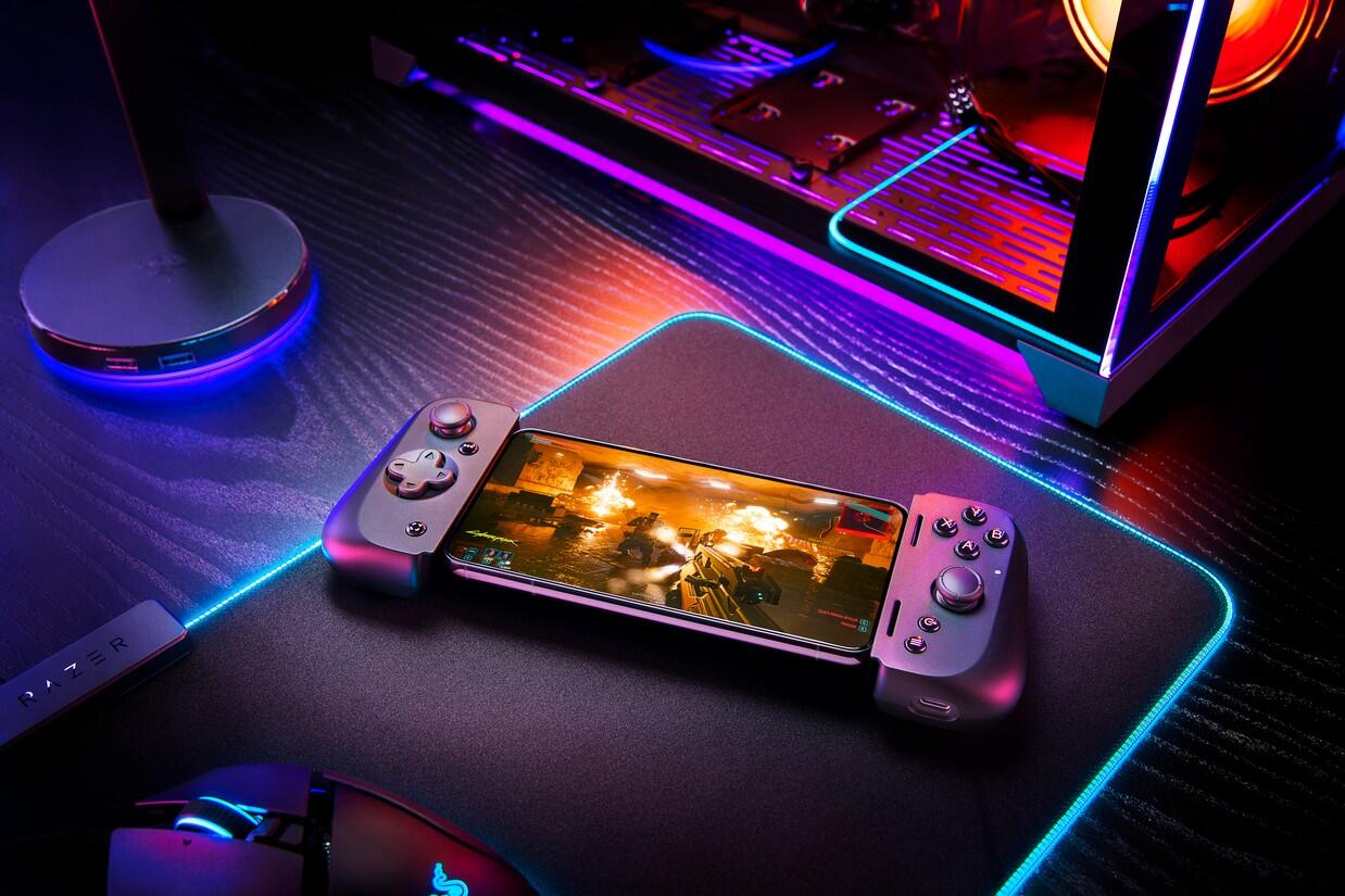 Mobile Gaming Is Reimagined With The Release Of The Razer KISHI V2 1 2022 06 09 00030 https://www.mkaugaming.com/mobile-gaming-is-reimagined-with-the-release-of-the-razer-kishi-v2/