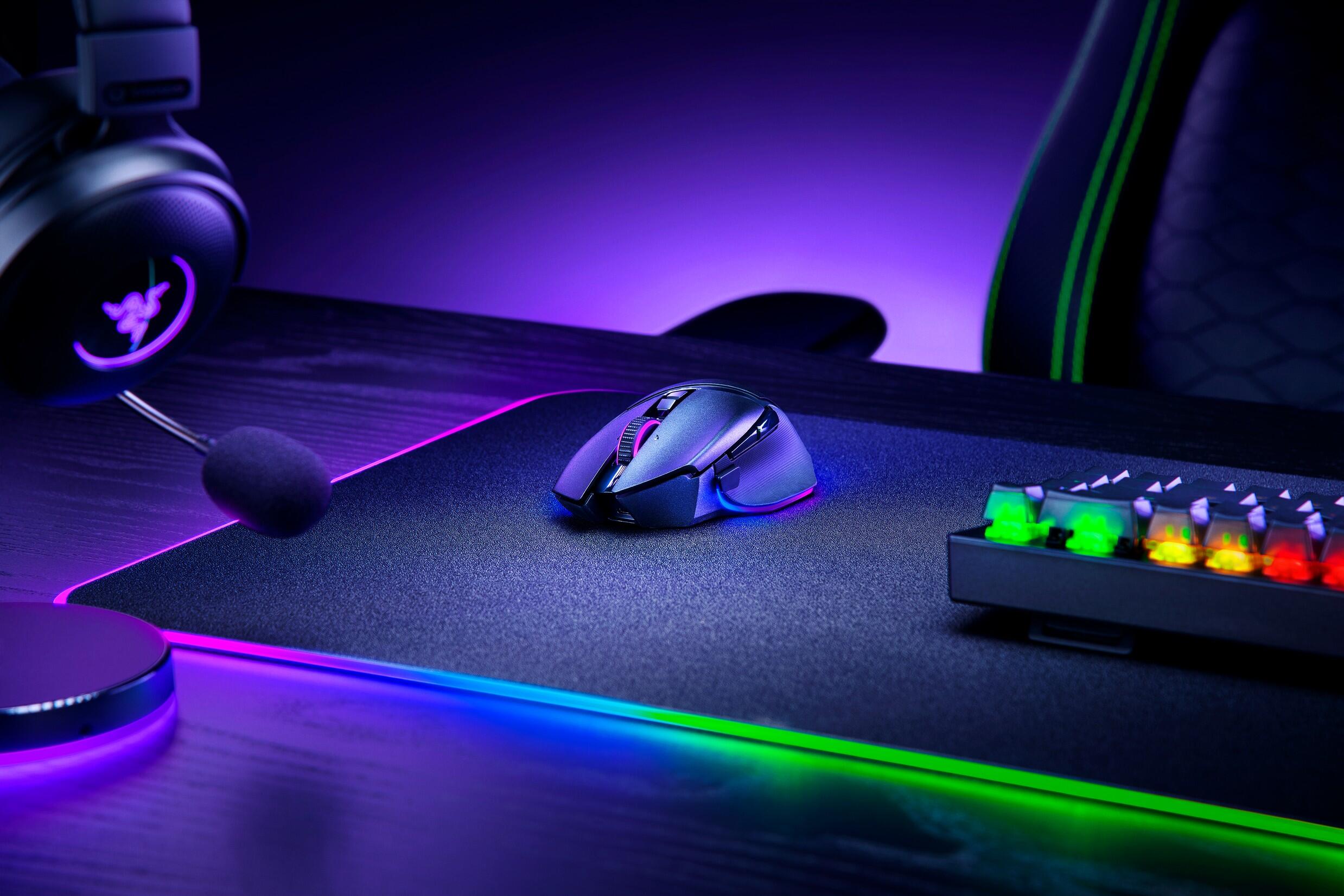 2022 08 26 00063 https://www.mkaugaming.com/razer-introduces-its-most-advanced-mouse-to-date-the-razer-basilisk-v3-pro/