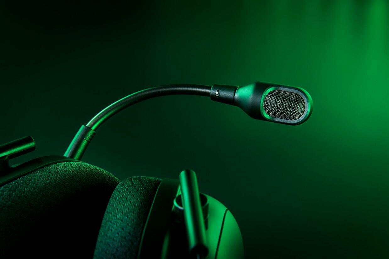 Introducing The 2023 Razer Blackshark V2 Pro – The Definitive Esports Headset Evolves 2 2023 05 09 00010 https://www.mkaugaming.com/introducing-the-2023-razer-blackshark-v2-pro-the-definitive-esports-headset-evolves/