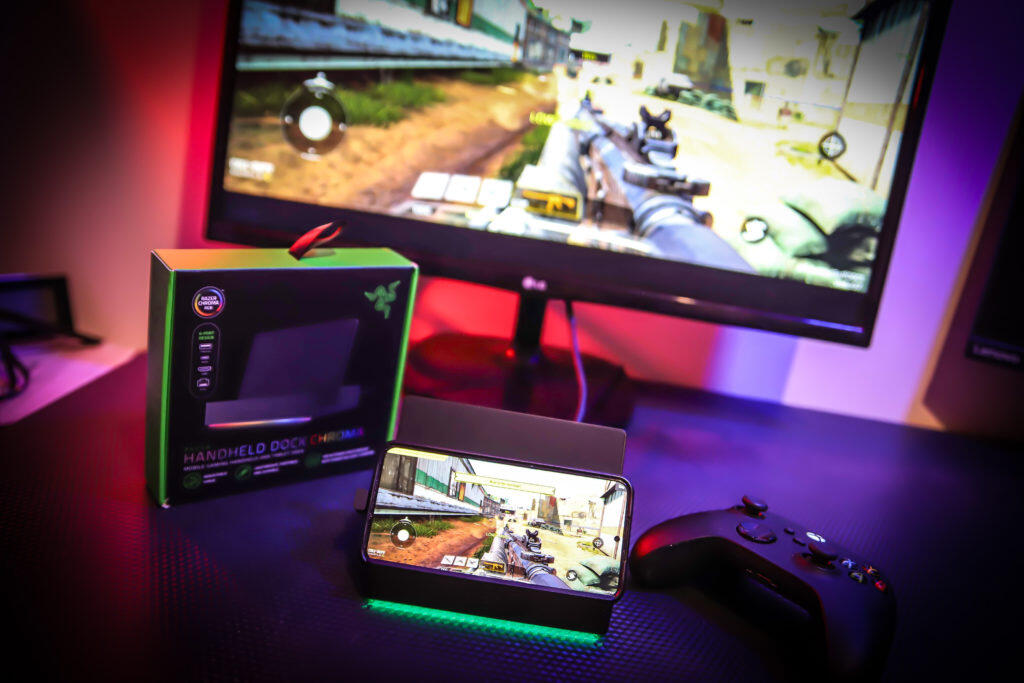 PSX 20250302 145013 https://www.mkaugaming.com/all-review-list/razer-handheld-dock-chroma-hardware-review/