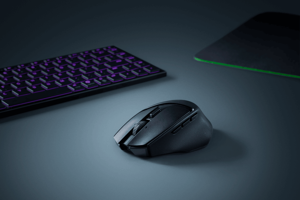 Razer Unveils Ergonomic Gaming Mouse And Keyboard For Gaming On The Go 1 2025 05 09 00001 https://www.mkaugaming.com/razer-unveils-ergonomic-gaming-mouse-and-keyboard-for-gaming-on-the-go/