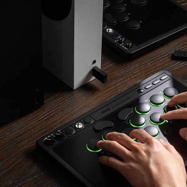 8BitDo Arcade Controller For Xbox (Hardware) - Review 3 31 de88c256 41d7 40ce b9ef 73588363a7aa https://www.mkaugaming.com/all-review-list/8bitdo-arcade-controller-for-xbox-hardware-review/