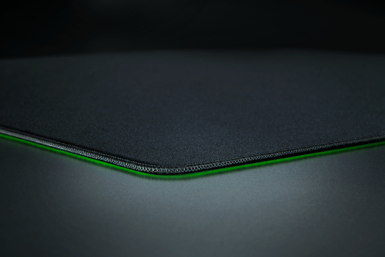 Razer Gigantus v2 Pro Gaming Mat (Hardware) - Review 3 2026 03 25 00002 https://www.mkaugaming.com/all-review-list/razer-gigantus-v2-pro-gaming-mat-hardware-review/