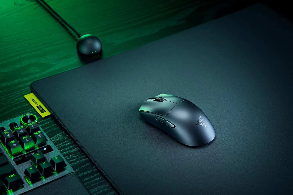 Razer Viper V4 Pro Gaming Mouse (Hardware) - Review 3 https medias p1.phoenix.razer .com sys master phoenix images container h1b h6a 10038664527902 260324 viper v4 pro black 1500x1000 2 1 https://www.mkaugaming.com/all-review-list/razer-viper-v4-pro-gaming-mouse-hardware-review/